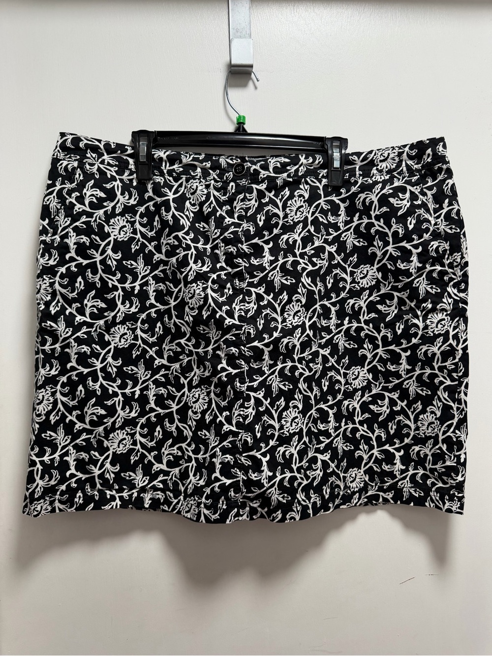 Karen Scott Petites Navy White Floral Print Casual Skort Womens Sz 18W